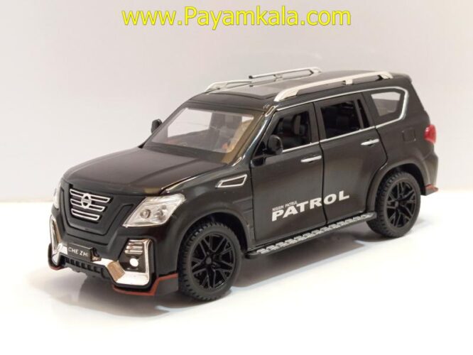 ماکت فلزی نیسان پاترول مشکی (NISSAN PATROL 1:24) برند CHEZHI | دودزا، موزیکال، چراغدار، عقب‌کش و 6 درب بازشو