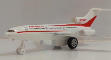 ماکت هواپیما مسافربری ایرلاینر AIRLINER فلزی (NO180-7) قرمز