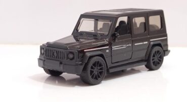 ماشین فلزی بنز جی کلاس کوچک (BENZ 1:48)(72015) مشکی