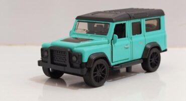 ماشین فلزی لندرور کوچک (LANDROVER 1:48)(72015) سبز