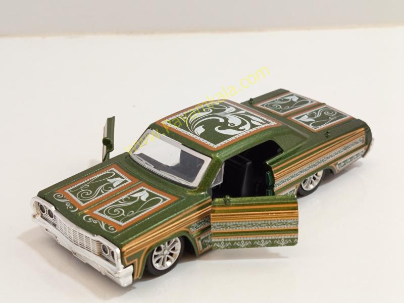 ماشین فلزی شورلت ایمپالا (IMPALA LOWRIDER) سبز