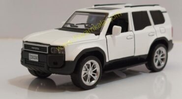 ماشین فلزی تویوتا لندکروزر (3443YT) سفید