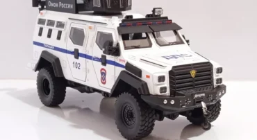 ماشین فلزی تراداین گورکا پلیس (Terradyne Gurkha) (CHEZHI 1:24) سفید